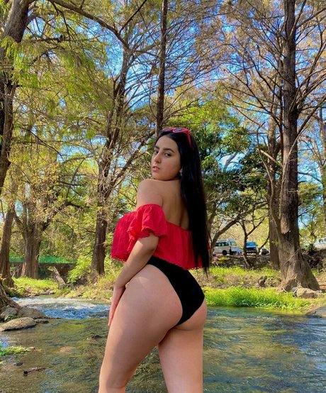 Danahe Vasquez étoile sympa image