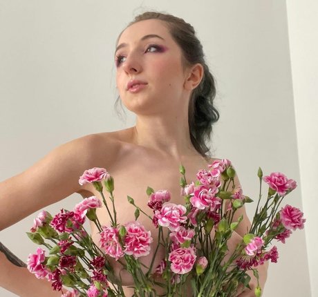 grandes aréoles onlyfans haute qualité galerie