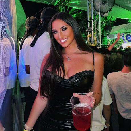 chaton courbé onlyfans porno exclusif images