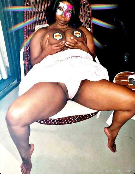 xxmasjones actrice de nus des photos