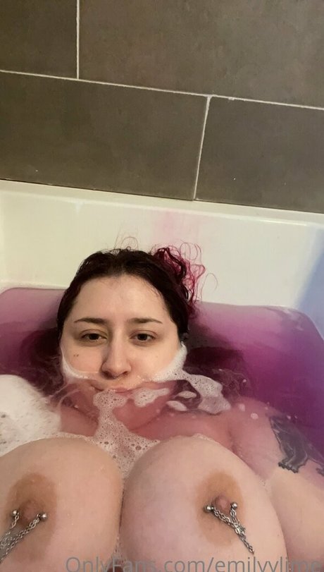 emilyylime star du porno gratuite des photos