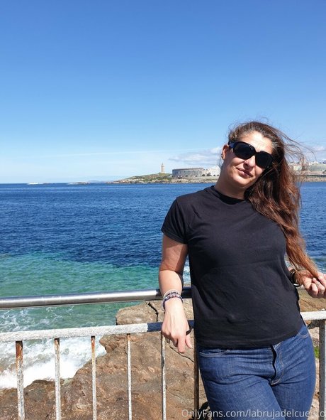 labrujadelcuento actrice de grande qualité photos