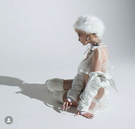 Chloe Moriondo actrice artistique images