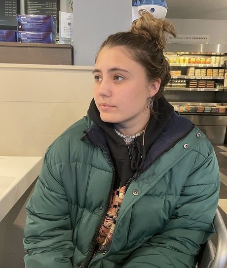 Lia Marie Johnson modèle parfait archive