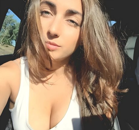 Emelia Hartford actrice de sexe photos