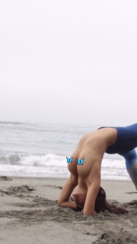 Hitomi Mochizuki haut de star du porno image