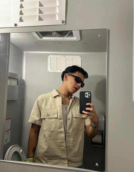 blessfour star du porno en haute qualité img