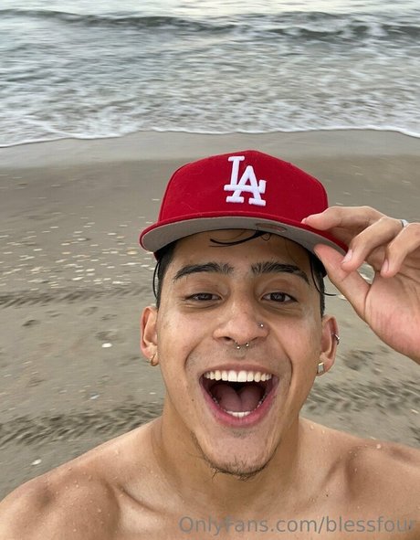 blessfour modèle chaud galeries