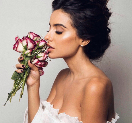 Mikaela Hoover étoile sexy des photos