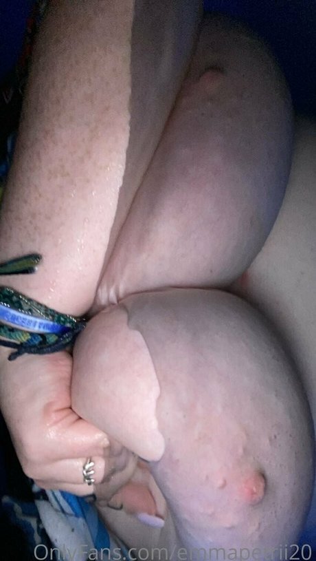 bigtittyemma étoile xxx images