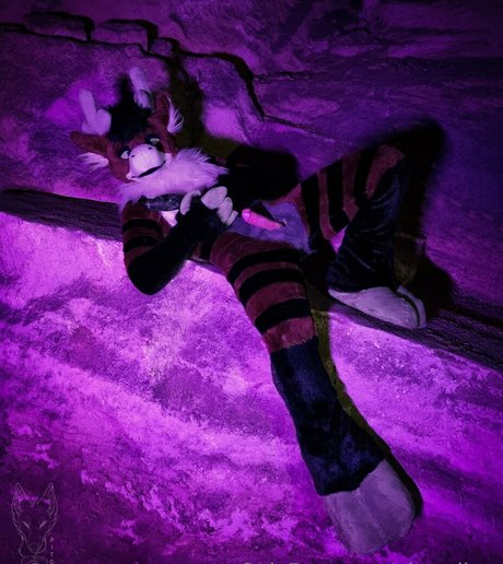 femmes célèbres onlyfans nu de haute qualité photo