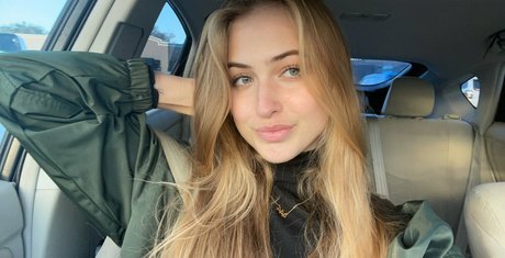 yourgirlzoey modèle exclusif des photos