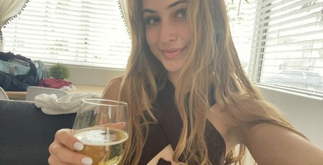 yourgirlzoey jolie star du porno galeries