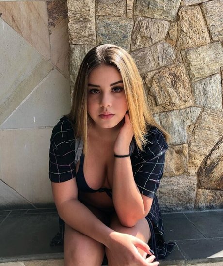 Mi aandradee actrice pornographique galerie