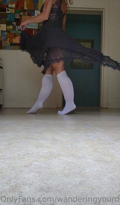 wanderingyourdaydreams art modèle galerie