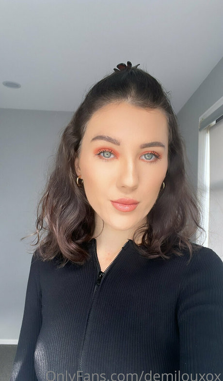 demilouxox jolie star du porno collection