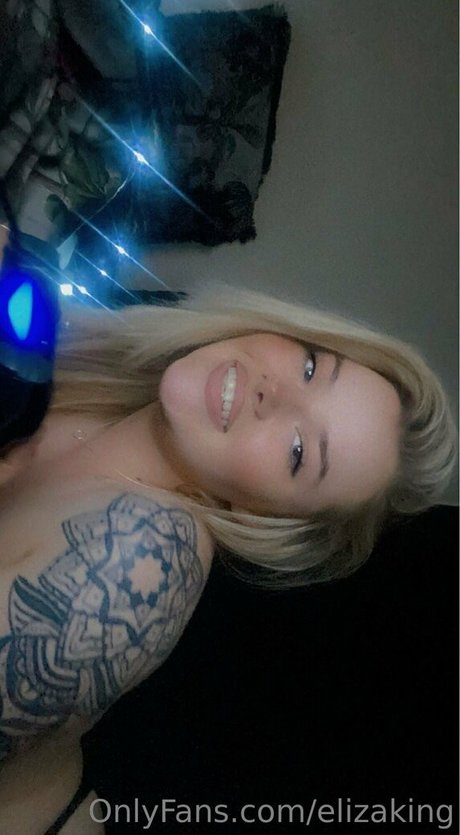 elizaking étoile sexy photo