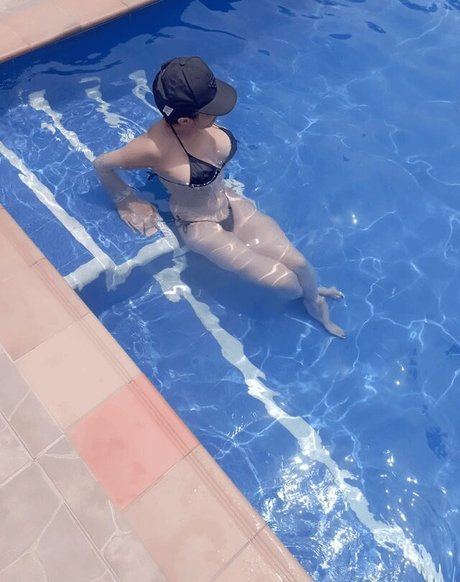 Vivi Becerra jolie actrice image