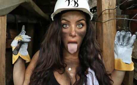 Tami Bar actrice libre image