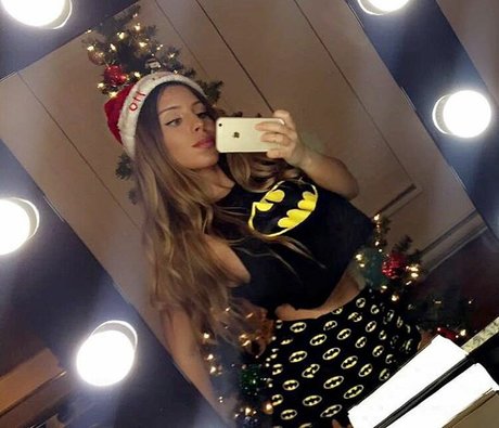 gros clitoris uniquementfans érotique exclusif image