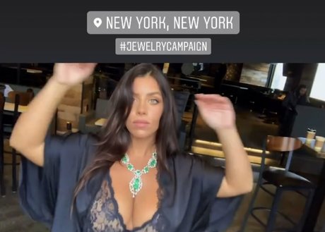 Tami Bar jolie star du porno collection