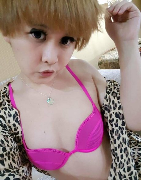 fans du visage uniquement xxx nu image