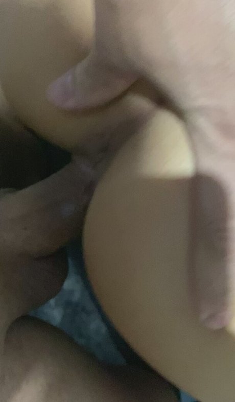 Livia Mendaluk star du porno exclusive images