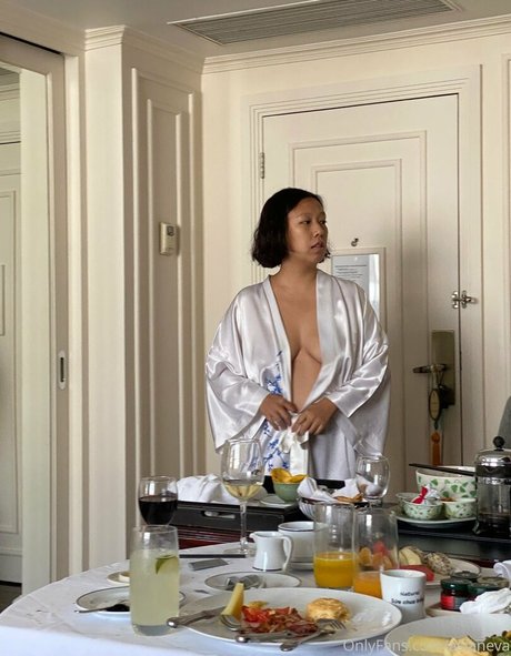 asianeva modèle pornographique collection