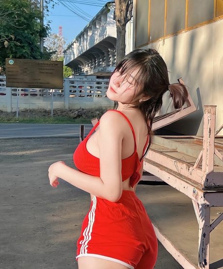 f manatsanan étoile de l'art archive