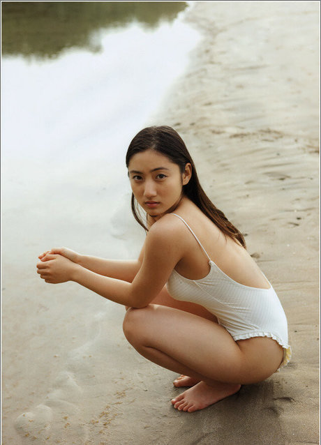 Saaya Irie xxx star du porno photo