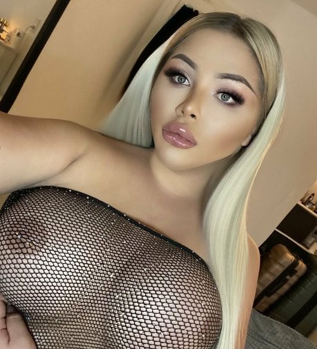 siliconebarbie beau modèle image