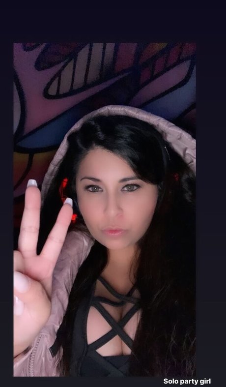 Vanessa Romero actrice nue des photos