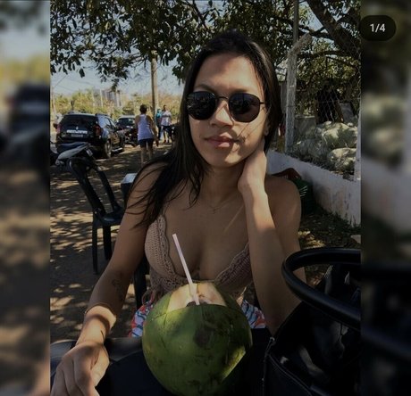 Lahthay sexe star photo