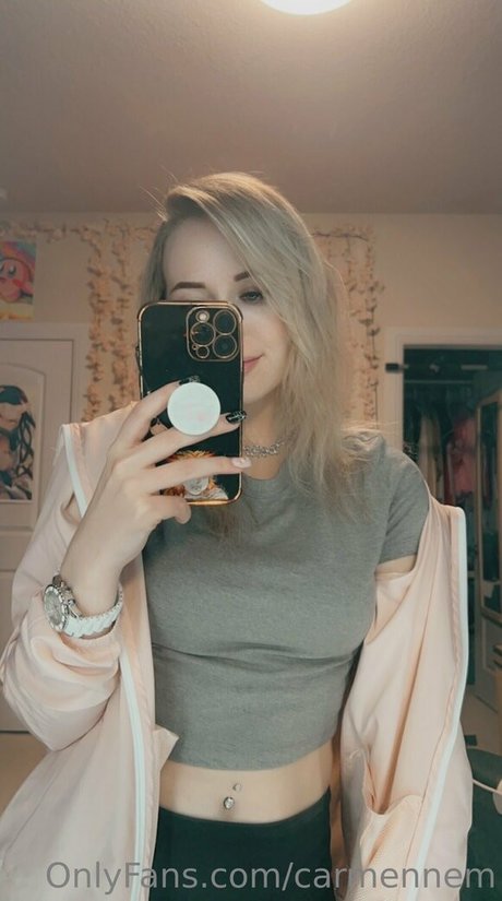 carmennem étoile nue archive