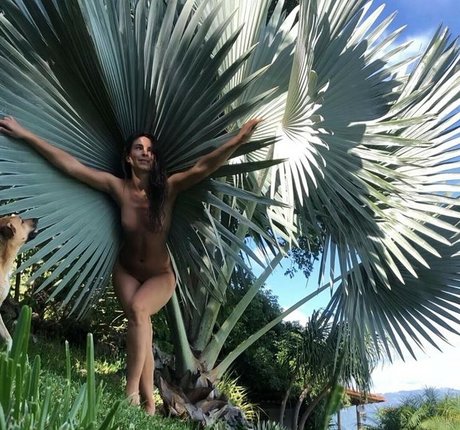 Yanusya star du porno sexy images