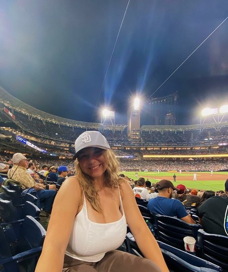 Julia G sexe star du porno photos