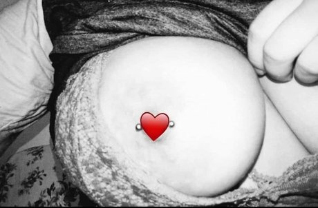 Cyntia K étoile exclusive image