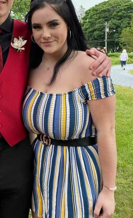 Kenzie A star du porno sympa collection