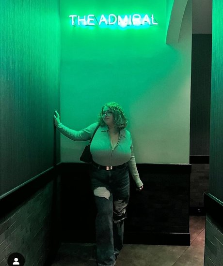 Sophia A étoile adulte des photos