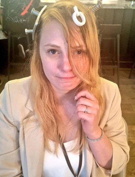 Sydney Poniewaz étoile xxx image