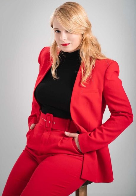 maman asiatique onlyfans art chaud image