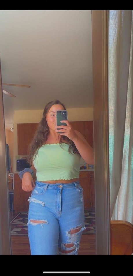 Lexi Thomas étoile chaude img