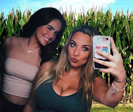 Emily E étoile exclusive photos