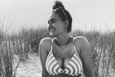 Hannah V top star des photos