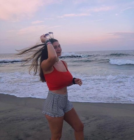 Hannah V modèle galeries