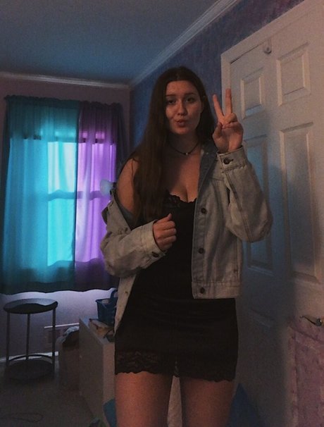 Hannah V étoile adulte archive