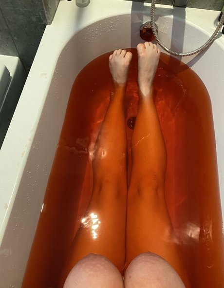 lucylaistner star du porno gratuit image