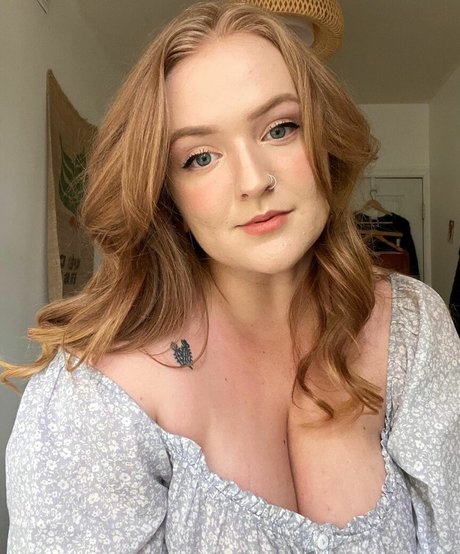 Cayley M modèle magnifique galerie