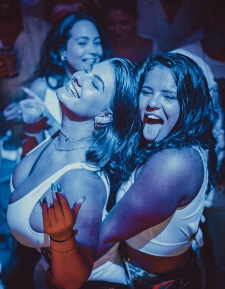 Tiana Hawkins étoile xxx collection