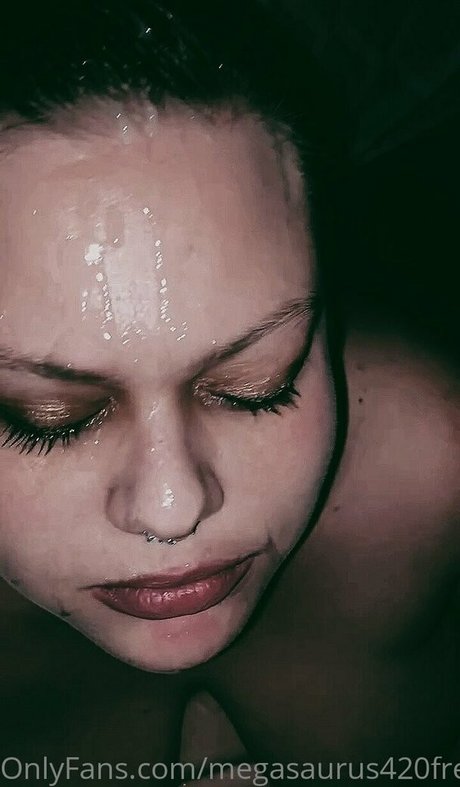 megasaurus420xofree modèle exclusif photo